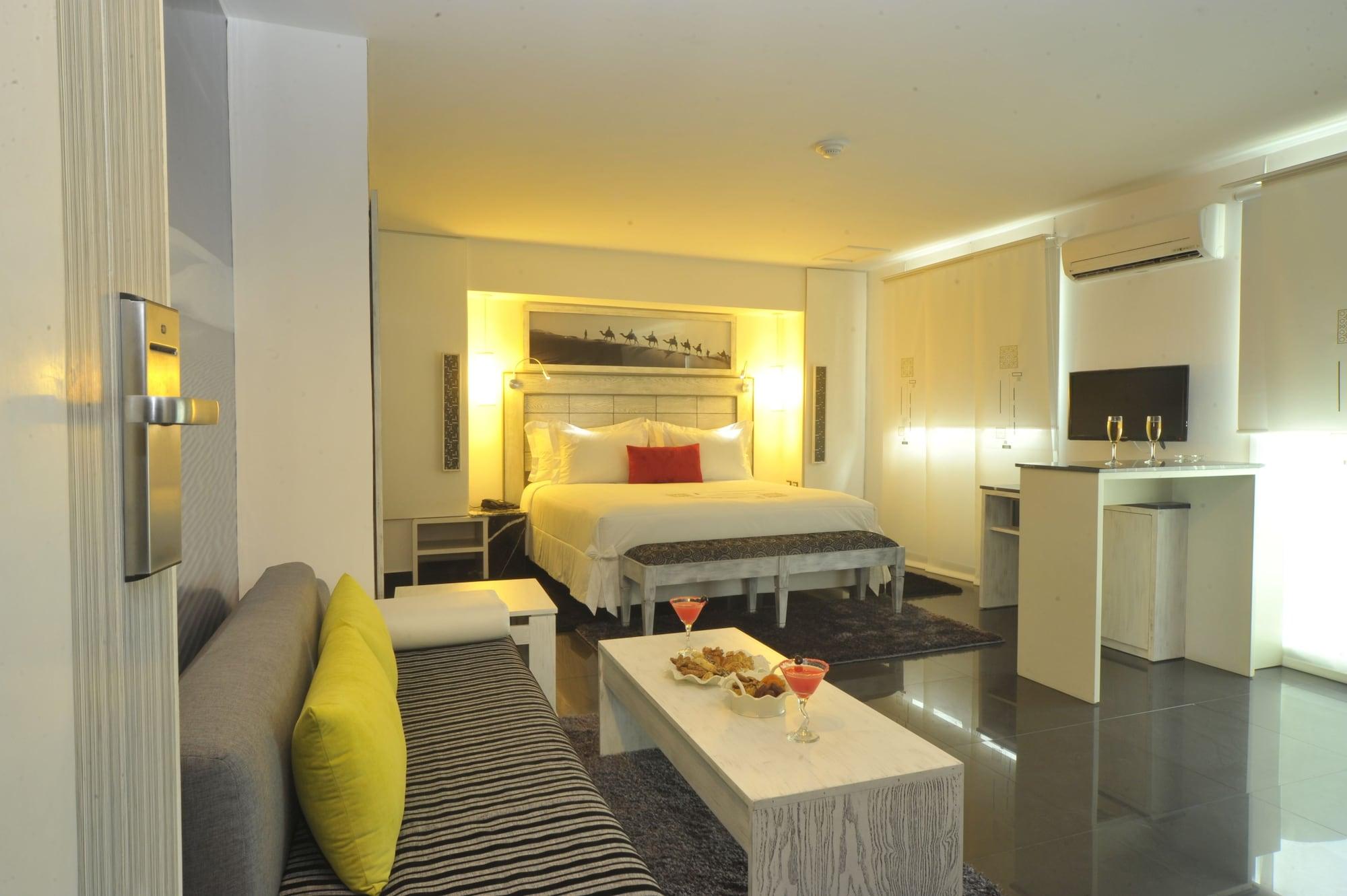Le Trianon Luxury Hotel & Spa Casablanca Exterior photo
